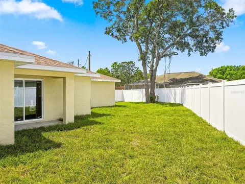 Exterior - 7209 Apache Trl, Spring Hill, FL 34606 photo 7 of 7