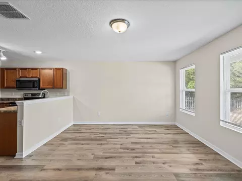 Living - 7454 Mohawk Trl, Spring Hill, FL 34606 photo 2 of 3