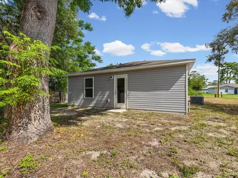 Exterior - 7454 Mohawk Trl, Spring Hill, FL 34606 photo 3 of 3