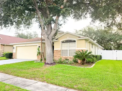 Exterior - 3549 Beaumont Loop, Spring Hill, FL 34609 photo 2 of 5