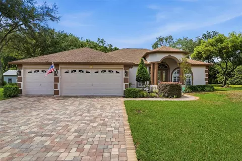 10531 Miracle Ln, New Port Richey, FL 34654