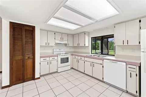 Kitchen - 15125 Willowood Ln, Spring Hill, FL 34604 photo 3 of 5