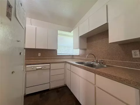 Kitchen - 6415 Elder St, Spring Hill, FL 34606 photo 2 of 2