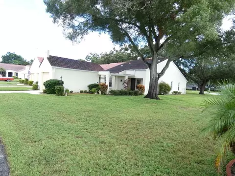 945 Madrid Dr, Palm Harbor, FL 34684