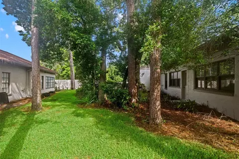 Exterior - 6090 Elcona Ct, Spring Hill, FL 34606 photo 4 of 6