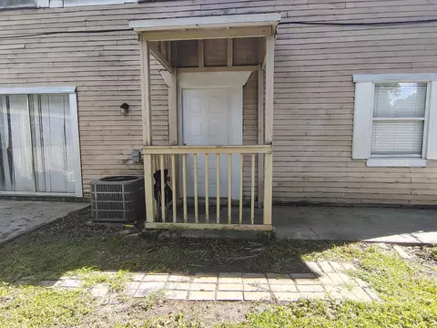 Exterior - 1208 S Taylor Rd, Seffner, FL 33584 photo 11 of 13