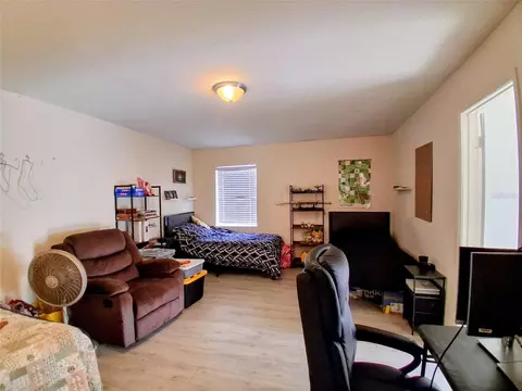 Bedroom - 1208 S Taylor Rd, Seffner, FL 33584 photo 1 of 1