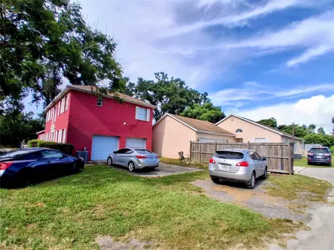 Exterior - 1208 S Taylor Rd, Seffner, FL 33584 photo 4 of 13