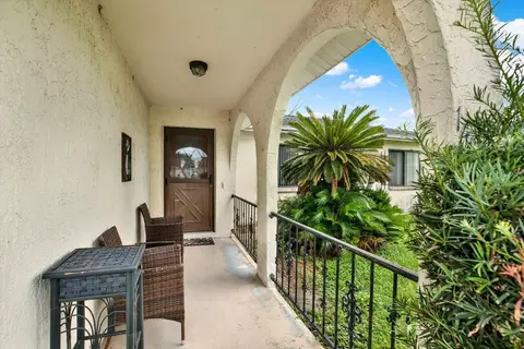Exterior - 14260 Spring Hill Dr, Spring Hill, FL 34609 photo 4 of 7