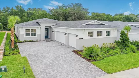 944 Club Cresswind Dr, Lady Lake, FL 32159