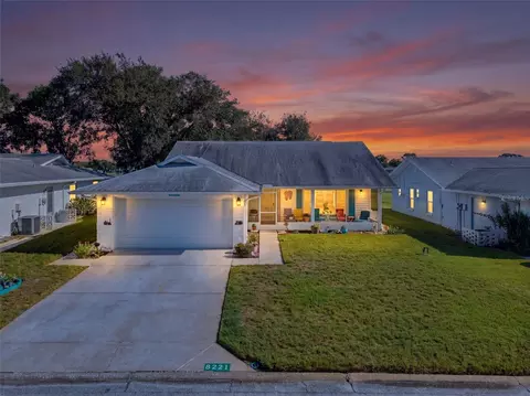 8221 Palencia Dr, Port Richey, FL 34668