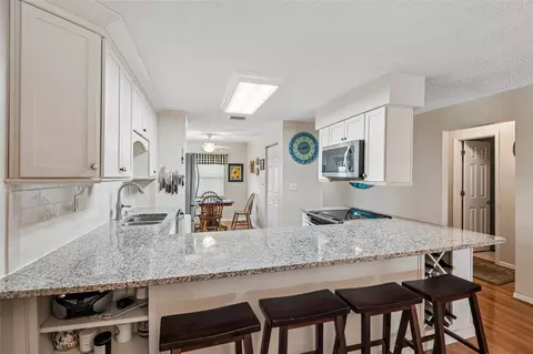 Kitchen - 6413 River Lodge Ln, Weeki Wachee, FL 34607 photo 4 of 5