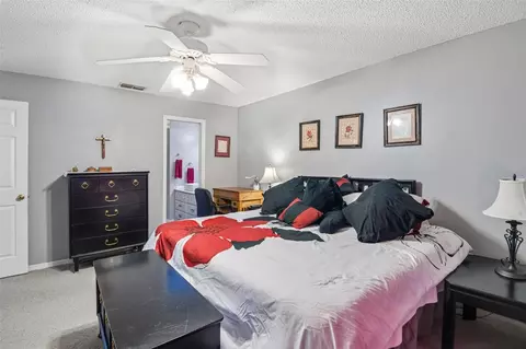 Bedroom - 6413 River Lodge Ln, Weeki Wachee, FL 34607 photo 4 of 5