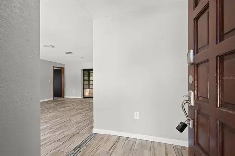 Entry Way - 5138 Mentmore Ave, Spring Hill, FL 34606 photo 4 of 6