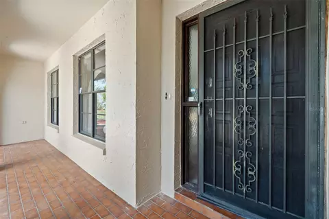 Entry Way - 5138 Mentmore Ave, Spring Hill, FL 34606 photo 2 of 6