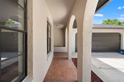Entry Way - 5138 Mentmore Ave, Spring Hill, FL 34606 photo 3 of 6