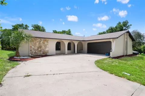 Exterior - 5138 Mentmore Ave, Spring Hill, FL 34606 photo 4 of 9