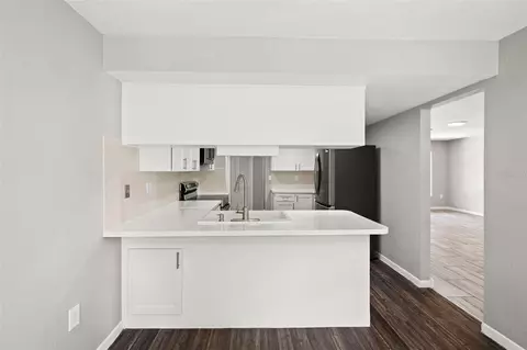 Kitchen - 5138 Mentmore Ave, Spring Hill, FL 34606 photo 1 of 4