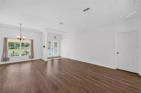 Living - 6476 Larry Ave, Webster, FL 33597 photo 5 of 11