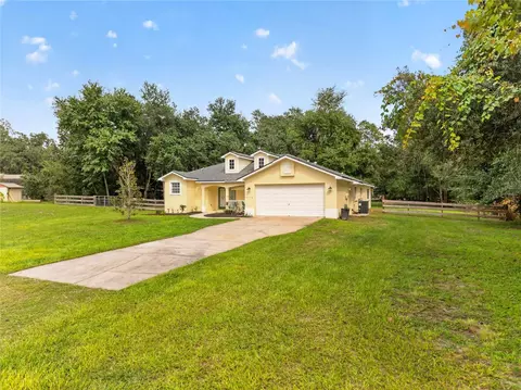 Exterior - 6476 Larry Ave, Webster, FL 33597 photo 3 of 14