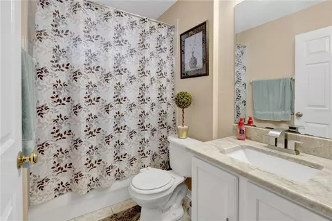 Bath - 12847 Solola Way, New Port Richey, FL 34655 photo 7 of 8