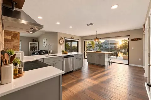 Kitchen - 4108 Daisy Dr, Hernando Beach, FL 34607 photo 4 of 8