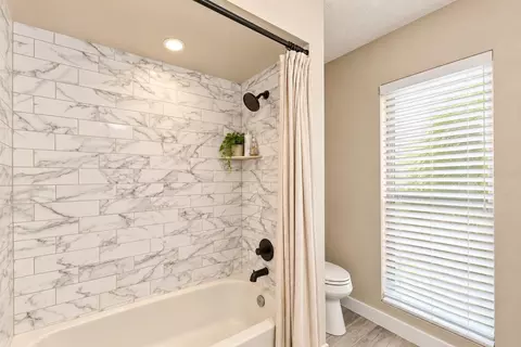 Bath - 4108 Daisy Dr, Hernando Beach, FL 34607 photo 2 of 2