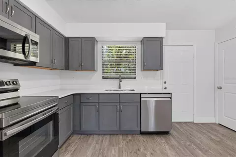 Kitchen - 10430 Chalmer St, Spring Hill, FL 34608 photo 3 of 4
