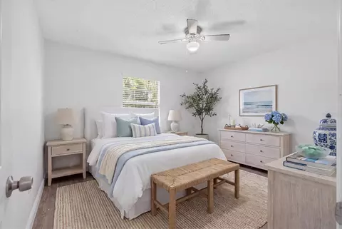 Bedroom - 10430 Chalmer St, Spring Hill, FL 34608 photo 1 of 7