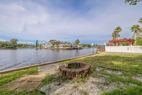 View/Area - 14519 Birch St, Hudson, FL 34667 photo 4 of 6