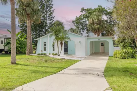 Exterior - 14519 Birch St, Hudson, FL 34667 photo 1 of 5
