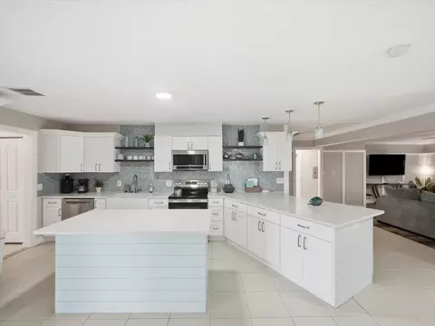 Kitchen - 4087 Gulf Coast Dr, Hernando Beach, FL 34607 photo 12 of 14