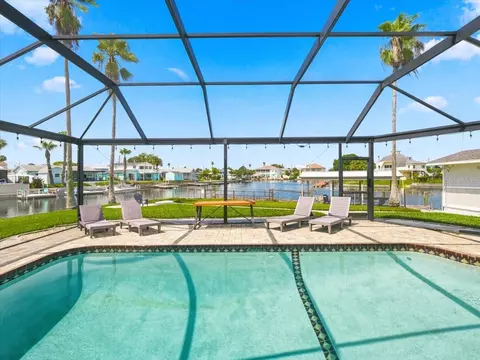 Exterior - 4087 Gulf Coast Dr, Hernando Beach, FL 34607 photo 12 of 17
