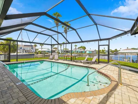 Exterior - 4087 Gulf Coast Dr, Hernando Beach, FL 34607 photo 8 of 17