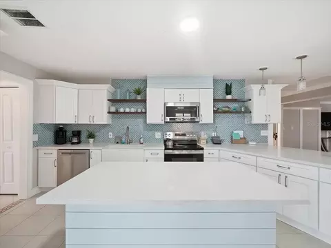 Kitchen - 4087 Gulf Coast Dr, Hernando Beach, FL 34607 photo 4 of 14