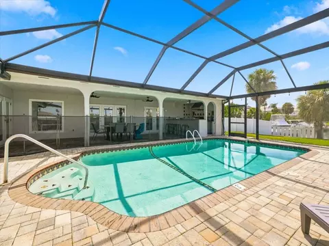 Exterior - 4087 Gulf Coast Dr, Hernando Beach, FL 34607 photo 11 of 17