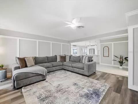 Living - 4087 Gulf Coast Dr, Hernando Beach, FL 34607 photo 4 of 5