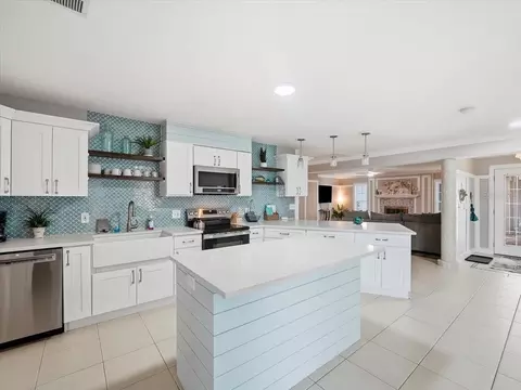 Kitchen - 4087 Gulf Coast Dr, Hernando Beach, FL 34607 photo 5 of 14