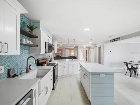 Kitchen - 4087 Gulf Coast Dr, Hernando Beach, FL 34607 photo 13 of 14