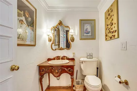 Bath - 743 E Fort King St, Ocala, FL 34471 photo 3 of 6