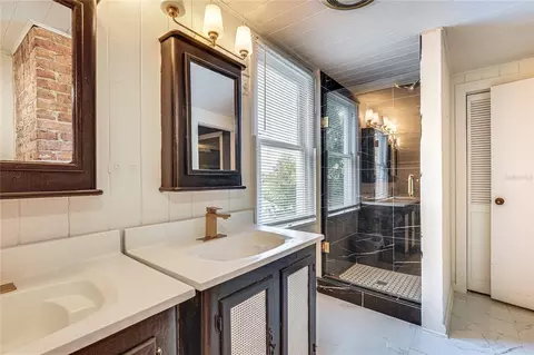 Bath - 743 E Fort King St, Ocala, FL 34471 photo 6 of 6