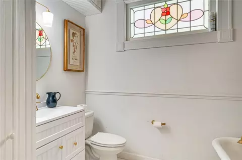 Bath - 743 E Fort King St, Ocala, FL 34471 photo 1 of 6
