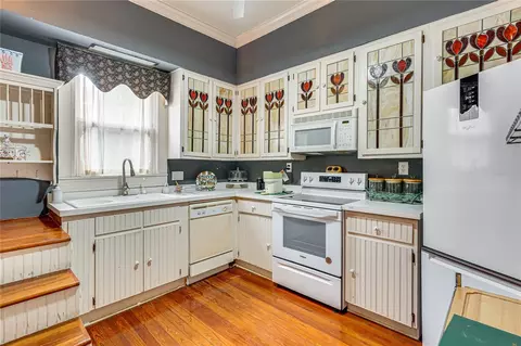Kitchen - 743 E Fort King St, Ocala, FL 34471 photo 5 of 6