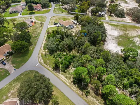 Staten, Spring Hill, FL 34609 photo 2