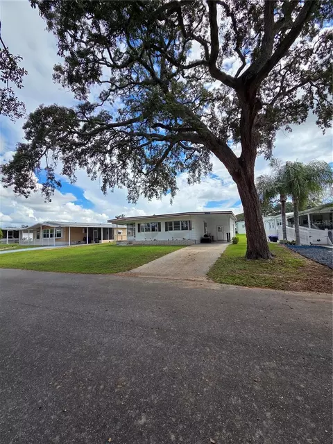 7478 Western Circle Dr, Brooksville, FL 34613