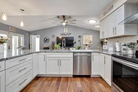 Kitchen - 8098 Shorecrest Ct, Spring Hill, FL 34606 photo 3 of 5