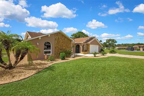 Exterior - 8098 Shorecrest Ct, Spring Hill, FL 34606 photo 2 of 19