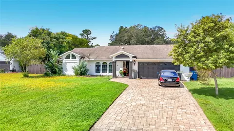 Exterior - 4119 Castle Ave, Spring Hill, FL 34609 photo 4 of 17