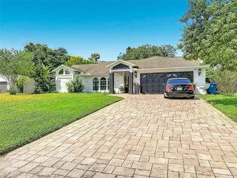 Exterior - 4119 Castle Ave, Spring Hill, FL 34609 photo 3 of 17