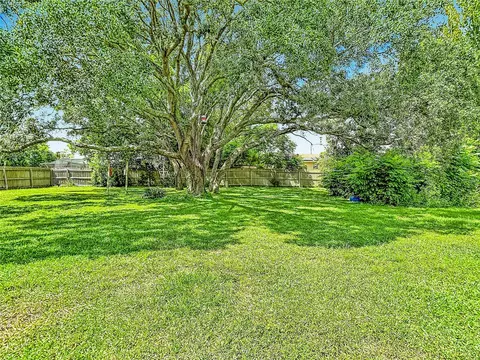 Exterior - 4119 Castle Ave, Spring Hill, FL 34609 photo 16 of 17